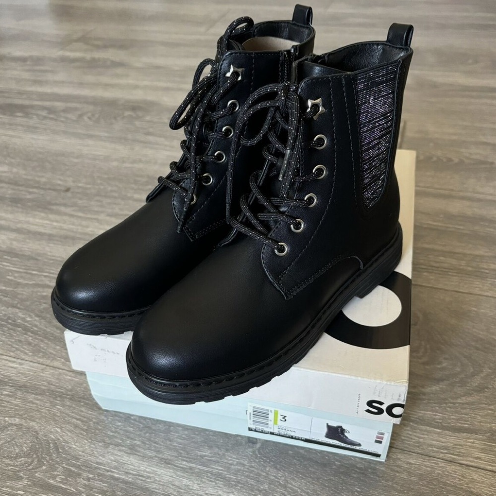SO Roxana Girls' Combat Boots Memory Foam Black Size 3 NEW